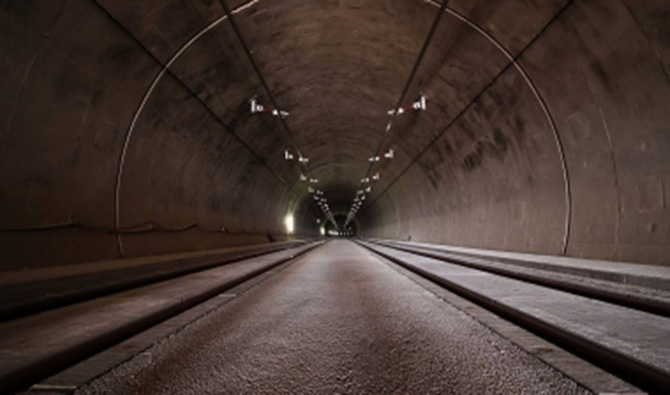 LVDT deplasman sensörü tüneli gerçek zamanlı olarak izleyebilir